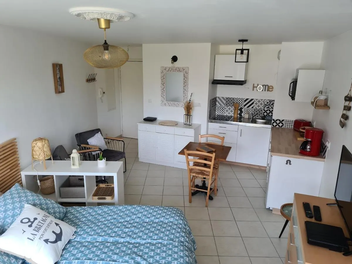 Appartement Chez Malo à Perros-Guirec 0*,